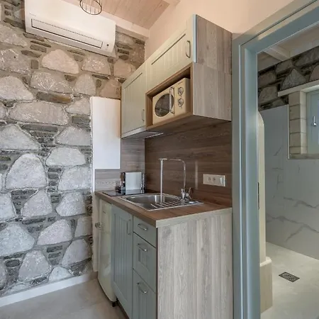 Thea Sunset Apartment